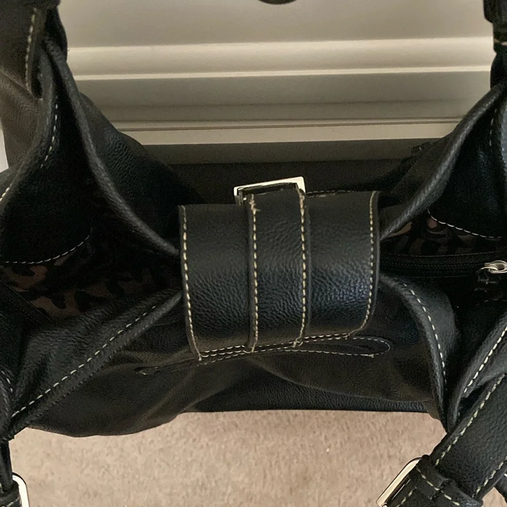 Nine West Black Shoulder Bag - Picture 3 of 7